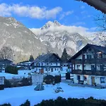 Hirschegg - Modernes Dorfchalet Mit Panorama