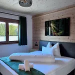 Hirschegg - Modernes Dorfchalet Mit Panorama Lejlighed