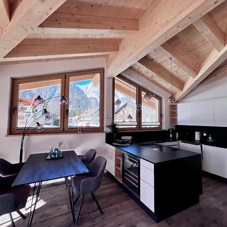 Hirschegg - Modernes Dorfchalet Mit Panorama *