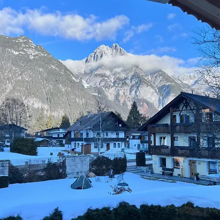 Hirschegg - Modernes Dorfchalet Mit Panorama