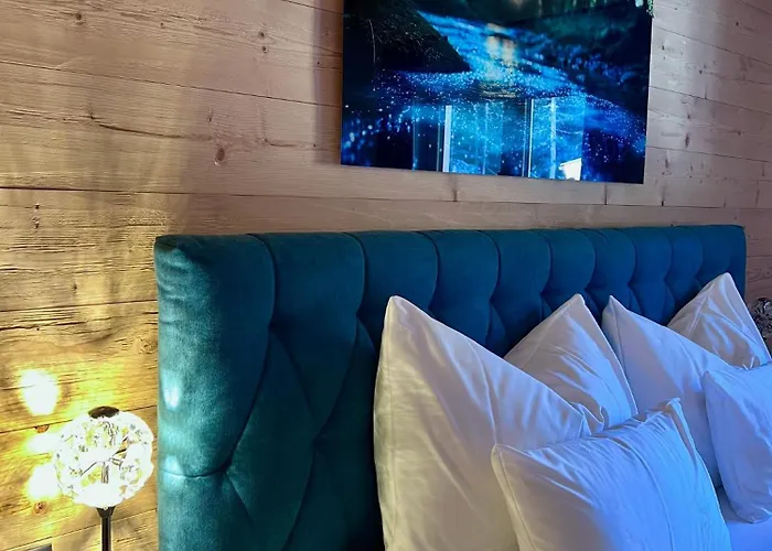 Hirschegg - Modernes Dorfchalet Mit Panorama Appartement Leutasch