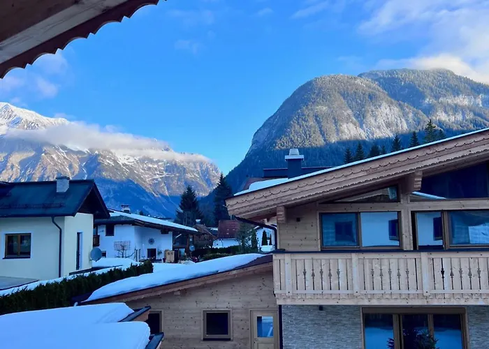 Hirschegg - Modernes Dorfchalet Mit Panorama
