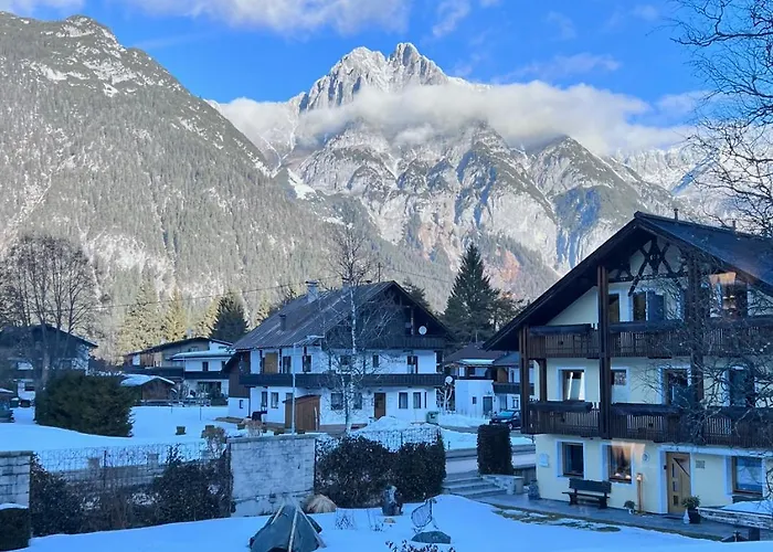 Hirschegg - Modernes Dorfchalet Mit Panorama