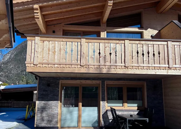 Hirschegg - Modernes Dorfchalet Mit Panorama Lejlighed Leutasch